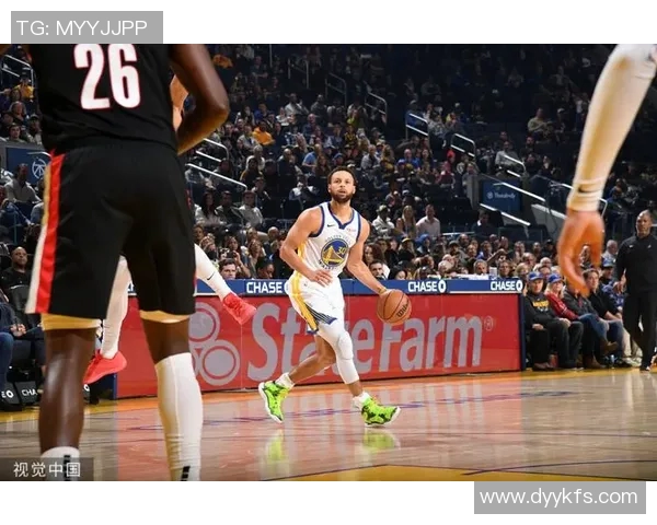 开拓者与勇士对决分析双方战术特点及球员表现深度剖析 开拓者与勇士对决分析双方战术特点及球员表现深度剖析