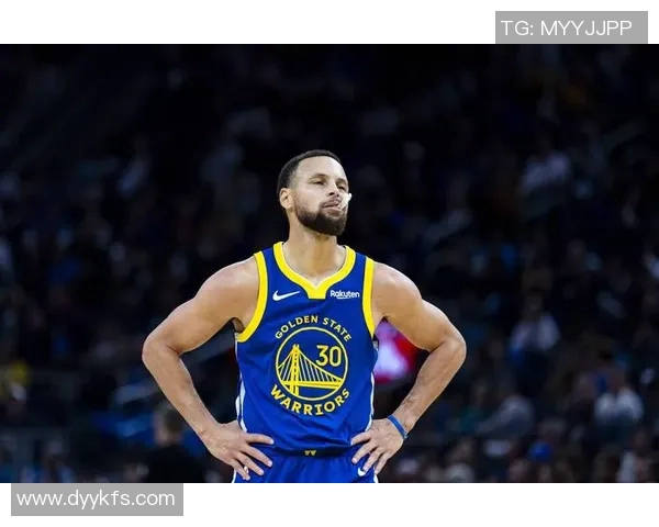 库里三分大赛决赛狂轰20球创纪录荣膺冠军成就辉煌