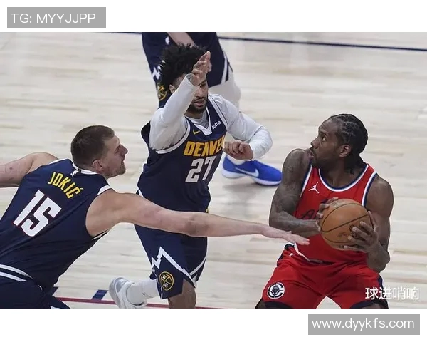 火箭与快船激战正酣10月27日NBA赛场精彩对决即将上演 火箭与快船激战正酣10月27日NBA赛场精彩对决即将上演