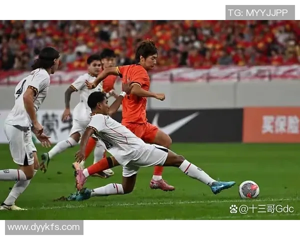 三口队与甲府队的激烈对决展现足球魅力与团队精神的完美结合 三口队与甲府队的激烈对决展现足球魅力与团队精神的完美结合