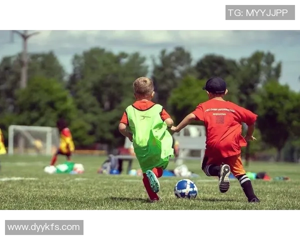 广州足球队在冠军赛中的团队协作表现分析与启示